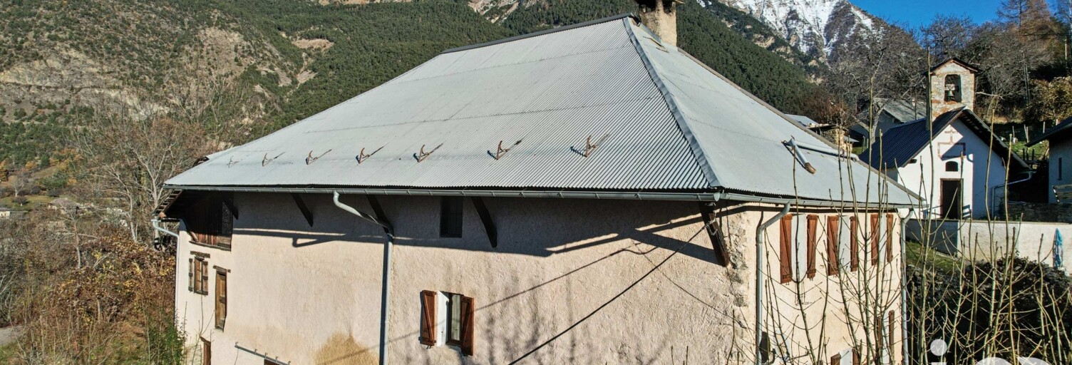 Maison 20 Pièces 900 m² à vendre à Saint-Sauveur (05200)