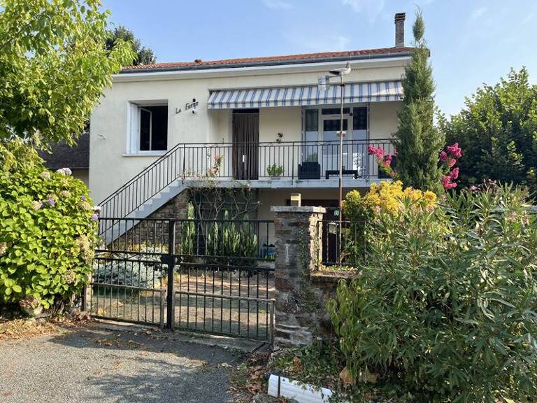 Maison de bourg de 5 pièces principales — photo 1