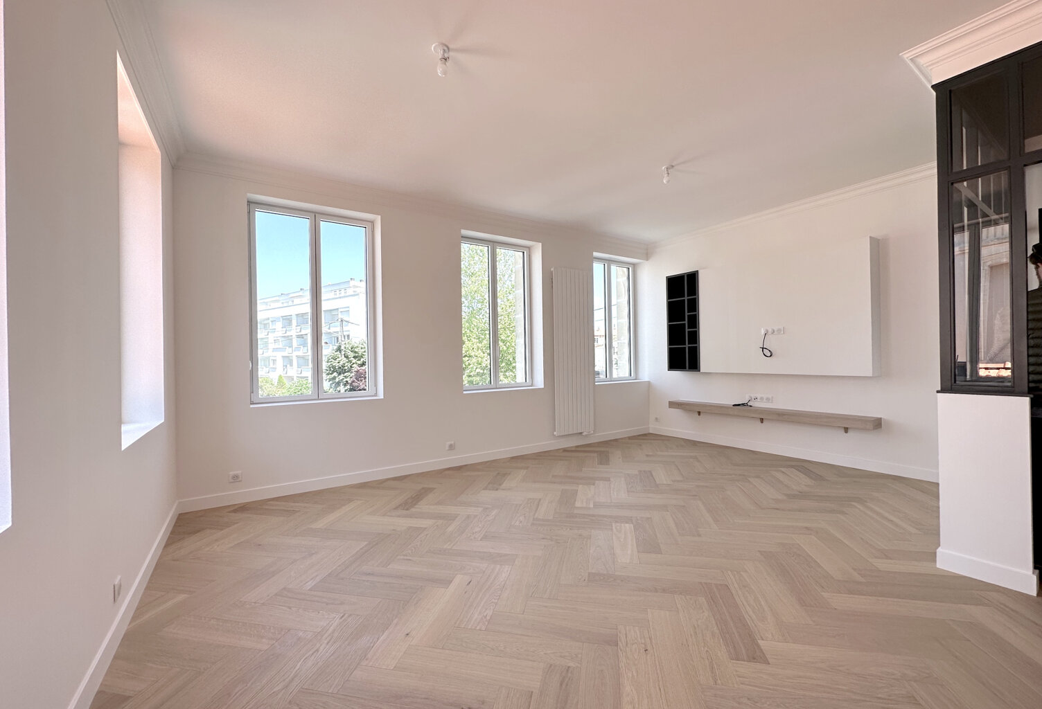 ROYAN PONTAILLAC  BEL APPARTEMENT DE 100 M2 RÉNOVÉ AU PRIX D — photo 1