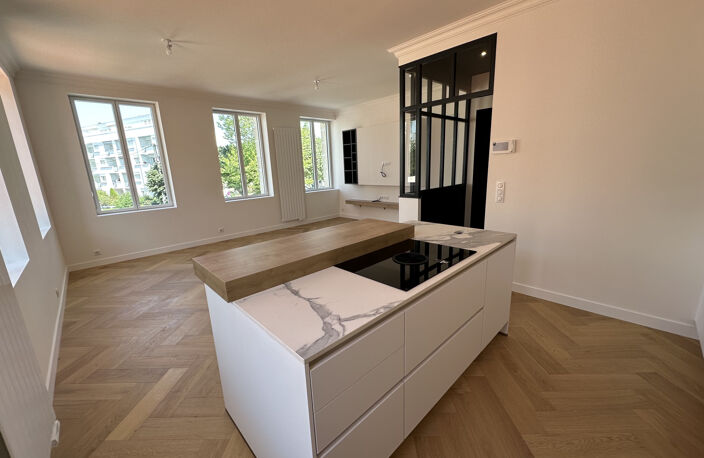 ROYAN PONTAILLAC  BEL APPARTEMENT DE 100 M2 RÉNOVÉ AU PRIX D — photo 2