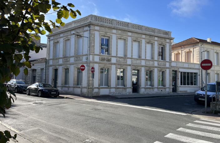 ROYAN PONTAILLAC  BEL APPARTEMENT DE 100 M2 RÉNOVÉ AU PRIX D — photo 3