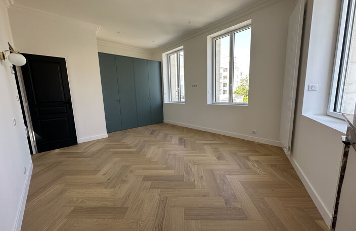 ROYAN PONTAILLAC  BEL APPARTEMENT DE 100 M2 RÉNOVÉ AU PRIX D — photo 5
