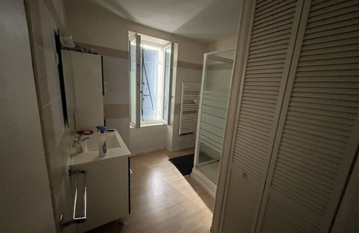 Maison en pierre de 4 pièces principales — photo 3