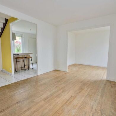 Maison 5 pièces 176714 €