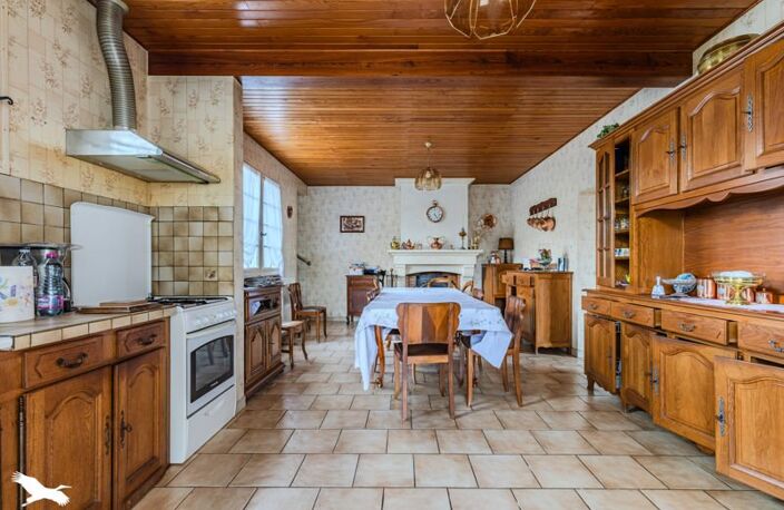 Maison en pierre de 4 pièces principales — photo 2