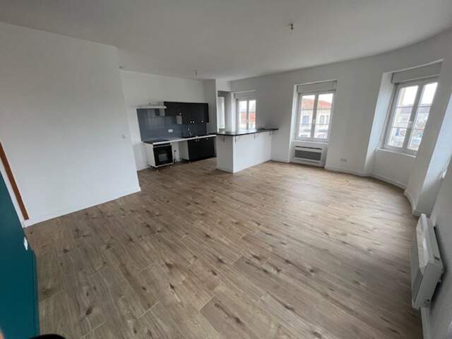 Appartement de 4 pièces principales — photo du bien