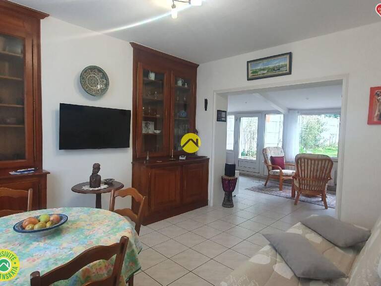 Maison mitoyenne rénovée — photo 1