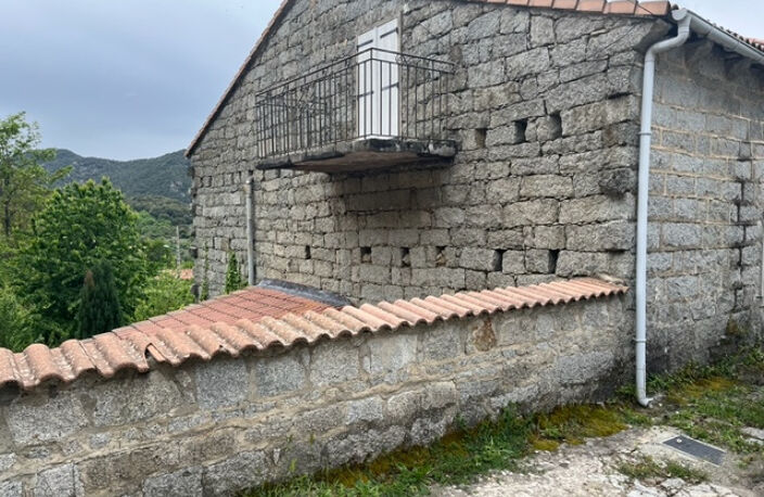 EXCLUSIVITE - MAISON DE VILLAGE EN PIERRES  - ZICAVO — photo 2