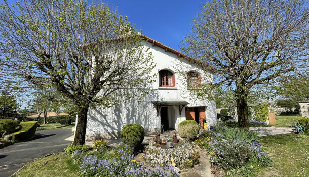 Villa / Maison 9 pièces  à vendre Saint-Savinien 17350