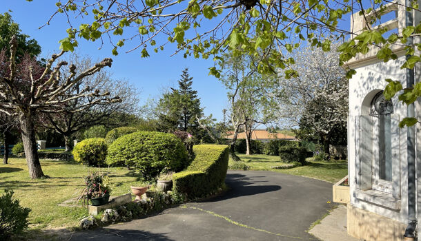 Villa / Maison 9 pièces  à vendre Saint-Savinien 17350