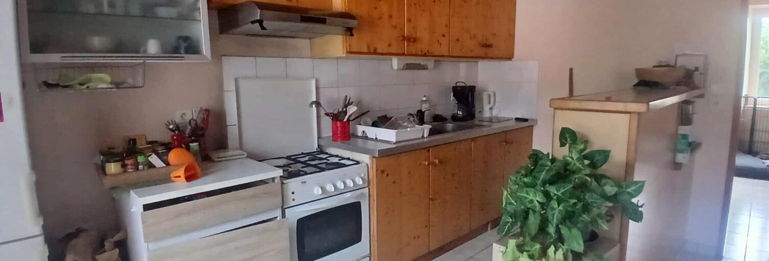 Maison 3 Pièces 70 m² à louer à Saint-Genès-Champanelle (63122)