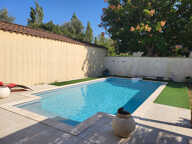 Découvrez cette charmante maison à Morières-lès-Avignon, idéale pour profiter du soleil ? avec sa piscine rafraîchissante ! — photo 3