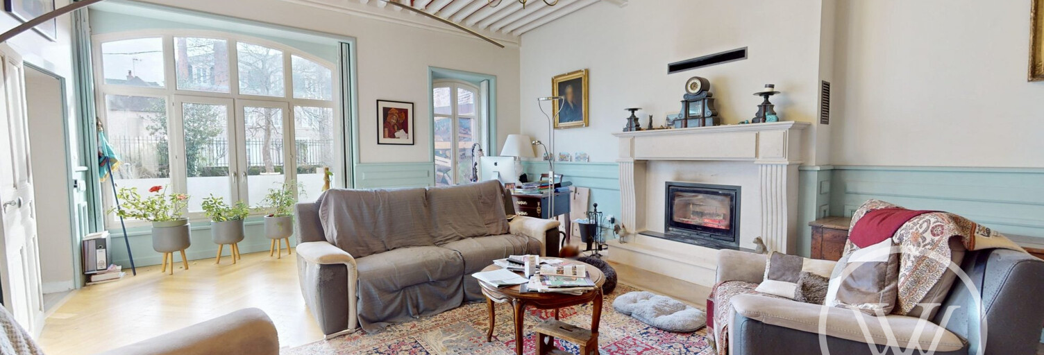 Maison 16 Pièces 572 m² à vendre à Lapalisse (03120)