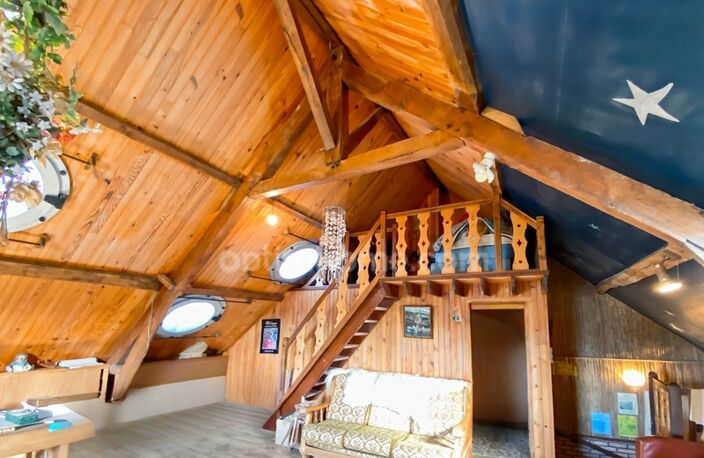Maison bourgeoise  de 8 pièces CREPY (02) — photo 4