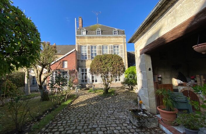 Maison bourgeoise  de 8 pièces CREPY (02) — photo 5