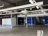 Local commercial — photo 3