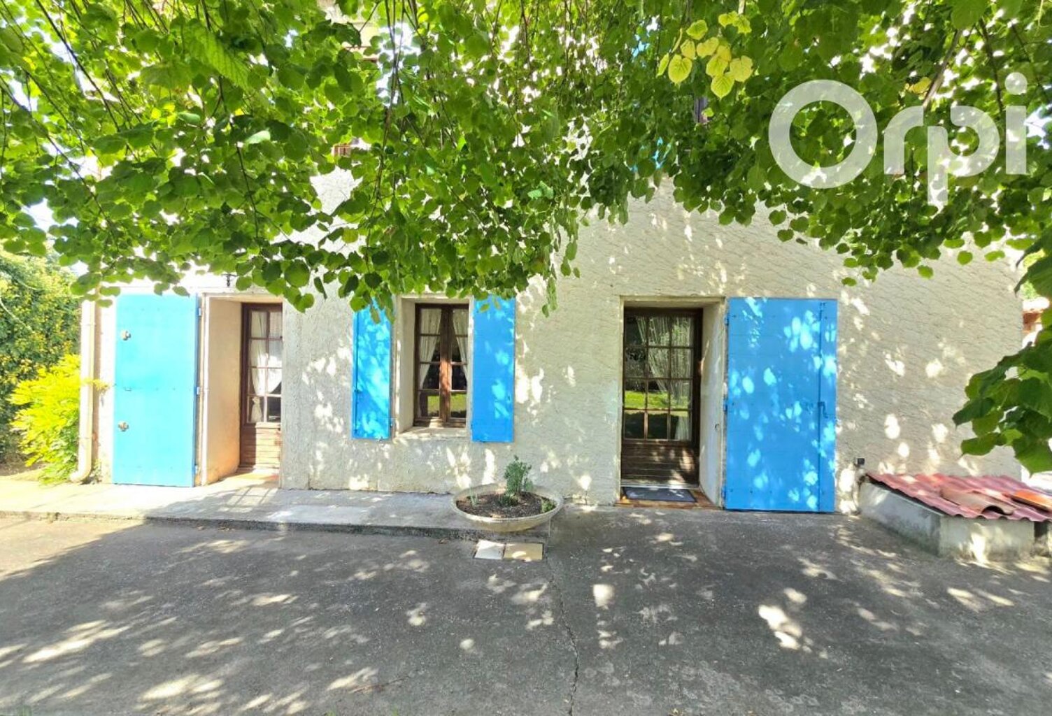 Maison Saint Martin De Crau 8 pièce(s) 170 m2 — photo 1