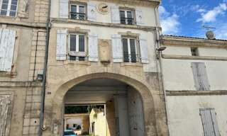 Immeuble  86 m² à vendre à Saint-Jean-d'Angély (17400)