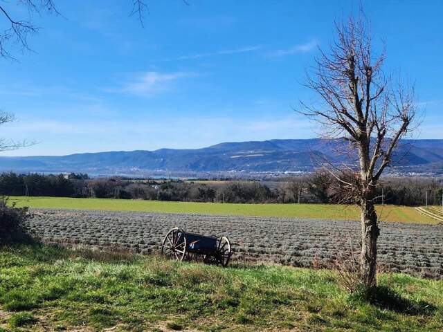 Ferme à rénover à 5 mn de Montélimar — photo du bien