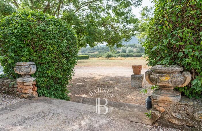 DOMAINE 220 HECTARES - AIX EN PROVENCE - SAINTE VICTOIRE — photo 5