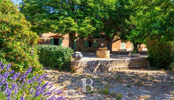 Villa / Maison 15 pièces  à vendre Aix-en-Provence 13100