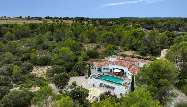 Villa / Maison 8 pièces  à vendre Aix-en-Provence 13100