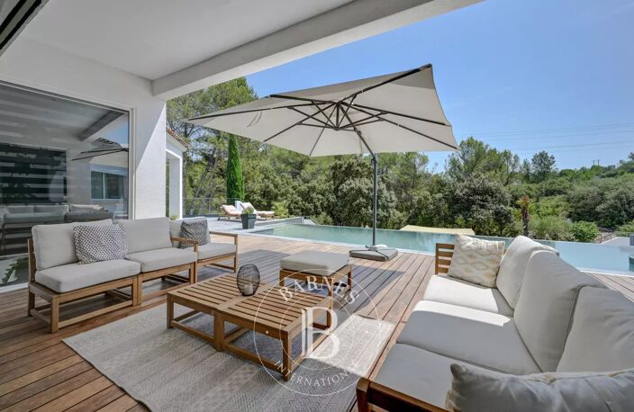 AIX-EN-PROVENCE - MAISON CONTEMPORAINE - 280m² - 3/4 CHAMBRES - — photo 4