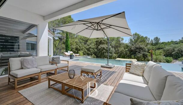 Villa / Maison 8 pièces  à vendre Aix-en-Provence 13100