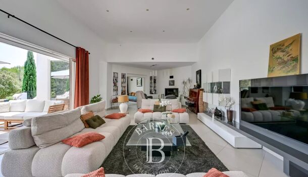 Villa / Maison 8 pièces  à vendre Aix-en-Provence 13100