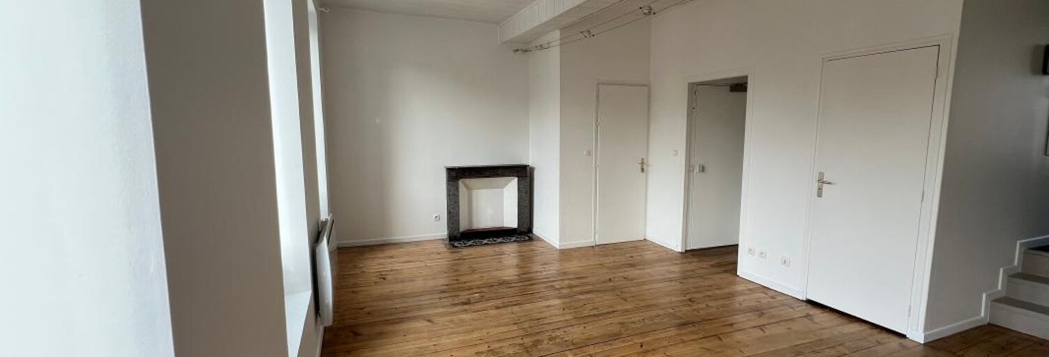 Immeuble  86 m² à vendre à Saint-Jean-d'Angély (17400)