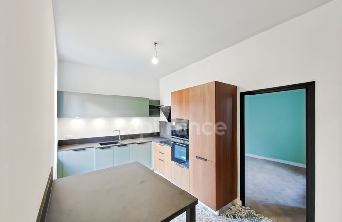 Appartement atypique de 72 m² dans une petite résidence 3 pièces CHALON SUR SAONE (71) — photo 4