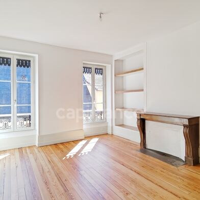 Appartement 4 pièces 232000 €