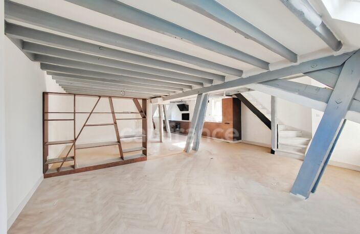 Appartement atypique de 4 pièces 100 m² en hypercentre Chalon-sur-Saône (71) — photo 2