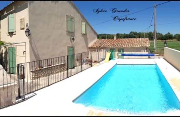 Dpt Bouches du Rhône (13), à vendre CORNILLON CONFOUX maison P15 de 455 m² dont studio 122m² - Terrain de 1 282 m² — photo 3