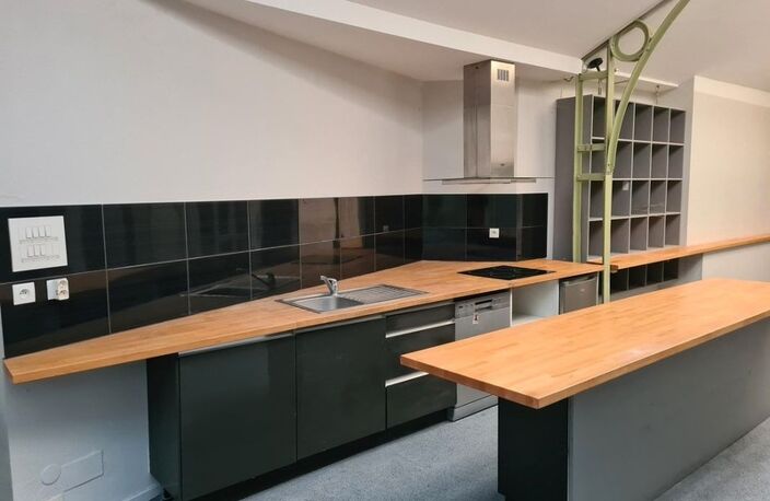 Loft, local commercial ou bureau, cœur de ville, rez de chaussée — photo 2