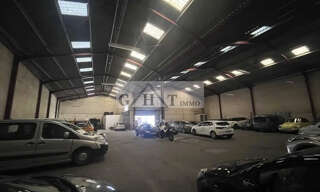 Local industriel  1800 m² à vendre à Bailly-Romainvilliers (77700)