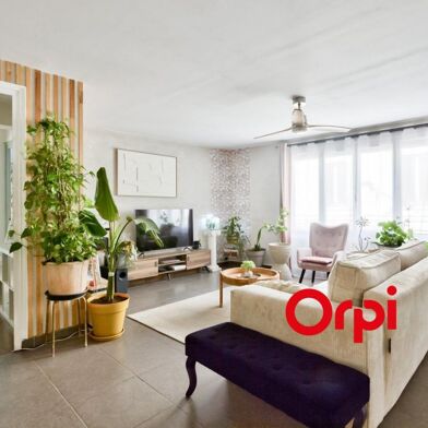 Appartement 5 pièces 260000 €