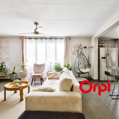 Appartement 5 pièces 260000 €