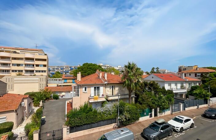 Appartement À Vendre 2 pièces 48,76 m² — photo 3