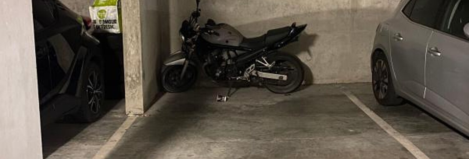 Garage   m² à louer à Annemasse (74100)