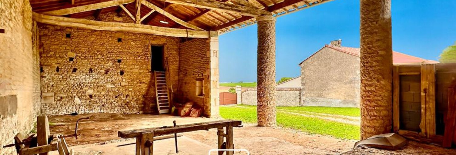 Maison 6 Pièces 250 m² à vendre à Rouillac (16170)