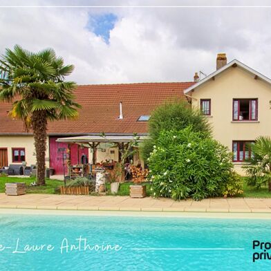 Maison 7 pièces 290000 €