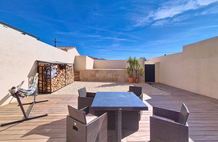 GALLARGUES LE MTX MAGNIFIQUE GRANGE ENTIERMENT RENOVEE — photo 4