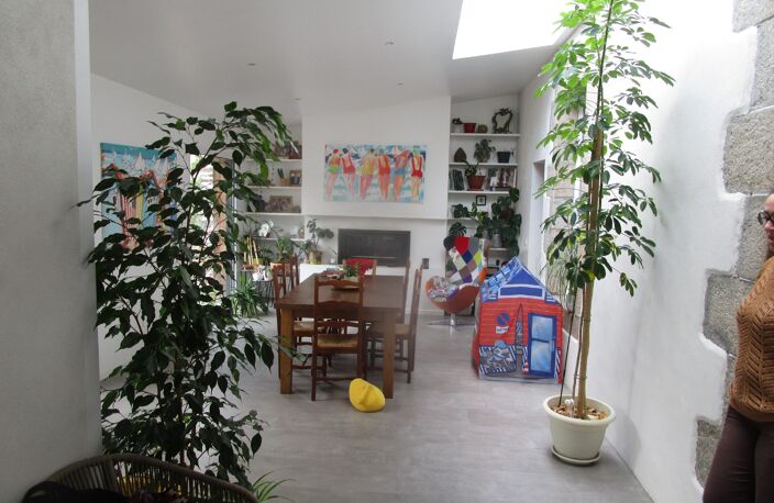 À VENDRE  SOQUET IMMOBILIER - MAISON FAMILIALE AU COEUR DE DINAN - — photo 2