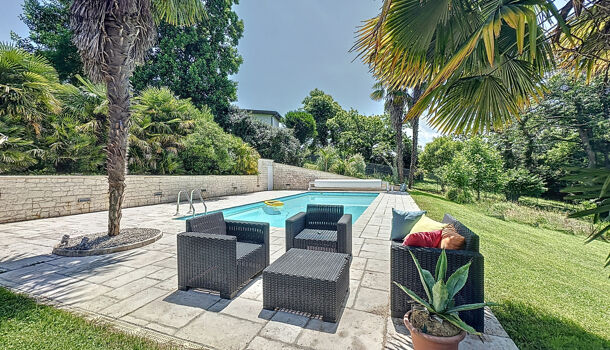 Villa / Maison 8 pièces  à vendre Jurançon 64110