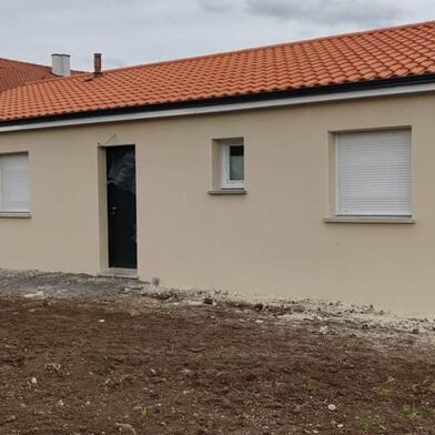 Maison 3 pièces 990 €