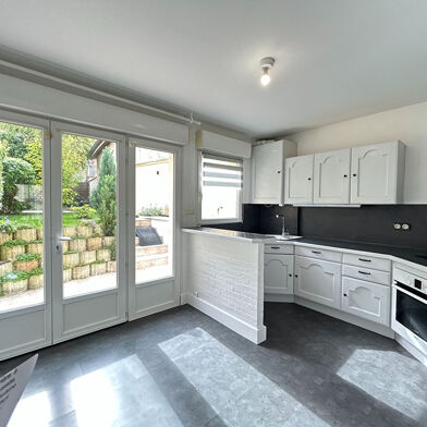 Maison 4 pièces 1050 €