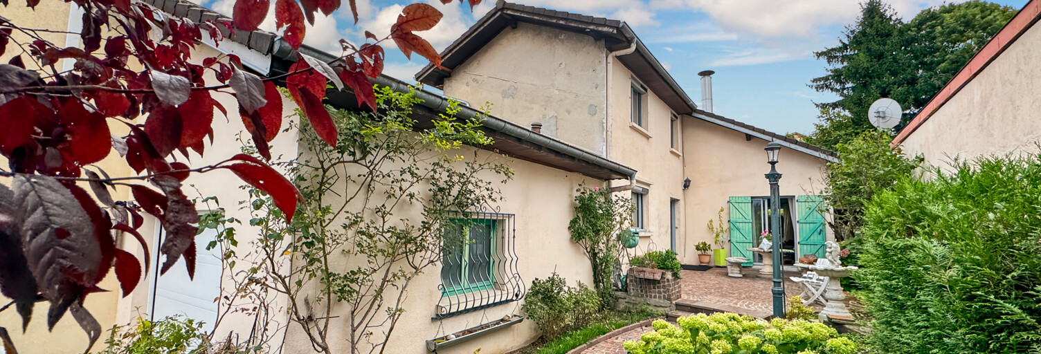 Maison 6 Pièces 163 m² à vendre à Oyonnax (01100)