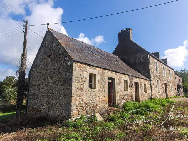Maison en pierre de 118 m² sur 3 534 m² à Plufur — photo du bien
