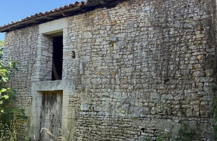 Ensemble immobilier à rénover — photo 2